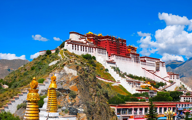 「エベレスト」 チョモランマ峰ベースキャンプとチベット大周遊６日間観光ツアー