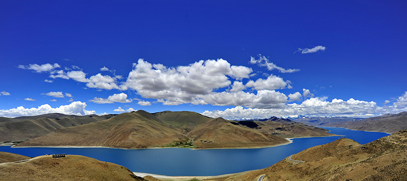チベットラサ　ヤムドォク湖