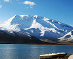 新疆カシュガル　カラクリ湖
