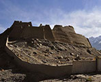カシュガル発　カラクリ湖と石頭城2日間観光ツアー